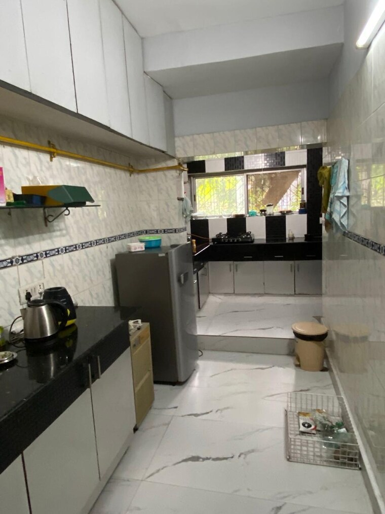 Kitchen, vasant vihar 3 Bedroom 1900 Sq.Ft. Apartment In Vasant Vihar Delhi 10173594
