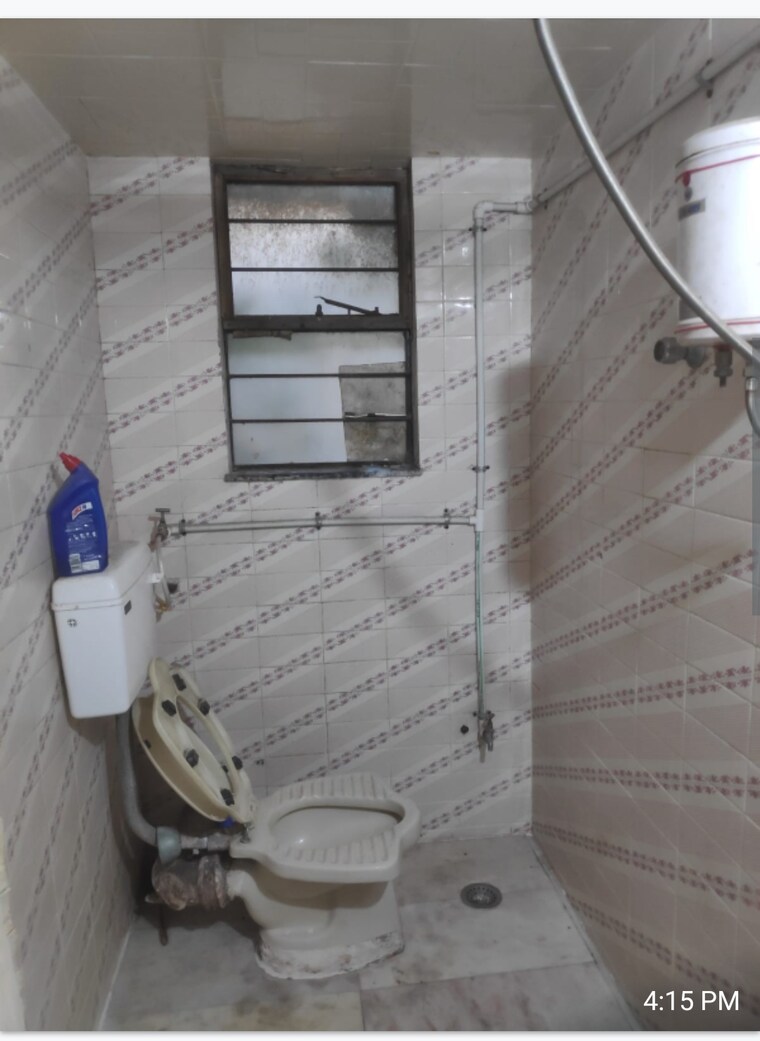 Bathroom, erandwane 1 Bedroom 550 Sq.Ft. Apartment In Erandwane Pune 10173663