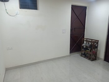 1 RK Builder Floor for Rent in Kalkaji, Delhi