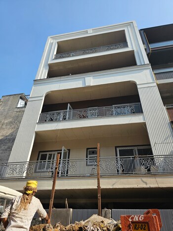 3 BHK Builder Floor for Sale in Bali Nagar, Delhi