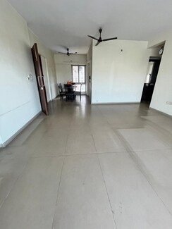2 BHK + Store Room Apartment For Rent in Kalpataru Radiance
