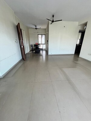2 BHK Apartment For Rent in Kalpataru Radiance, Goregaon West