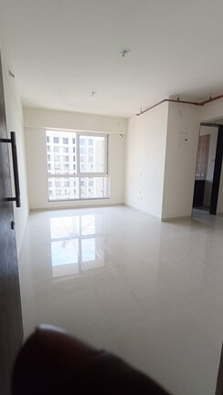 2 BHK Apartment For Rent in Sheth Zuri