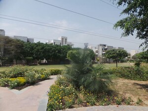 Plot Area in 4 BHK Builder Floor at Puri Vip Floors, Sector 81 – for Sale