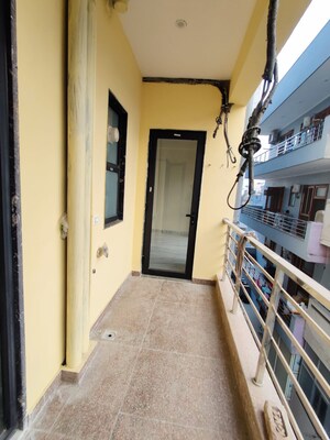 Balcony in 3 BHK Builder Floor at Sector 38 – for Rent