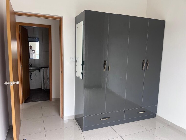 Bathroom, sobha-dream-gardens 2 Bedroom 1200 Sq.Ft. Apartment In Thanisandra Main Road Bangalore 10177372