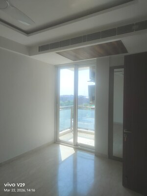 Building Lobby in 3 BHK Apartment at Ambience Creacions, Sector 22 – for Rent