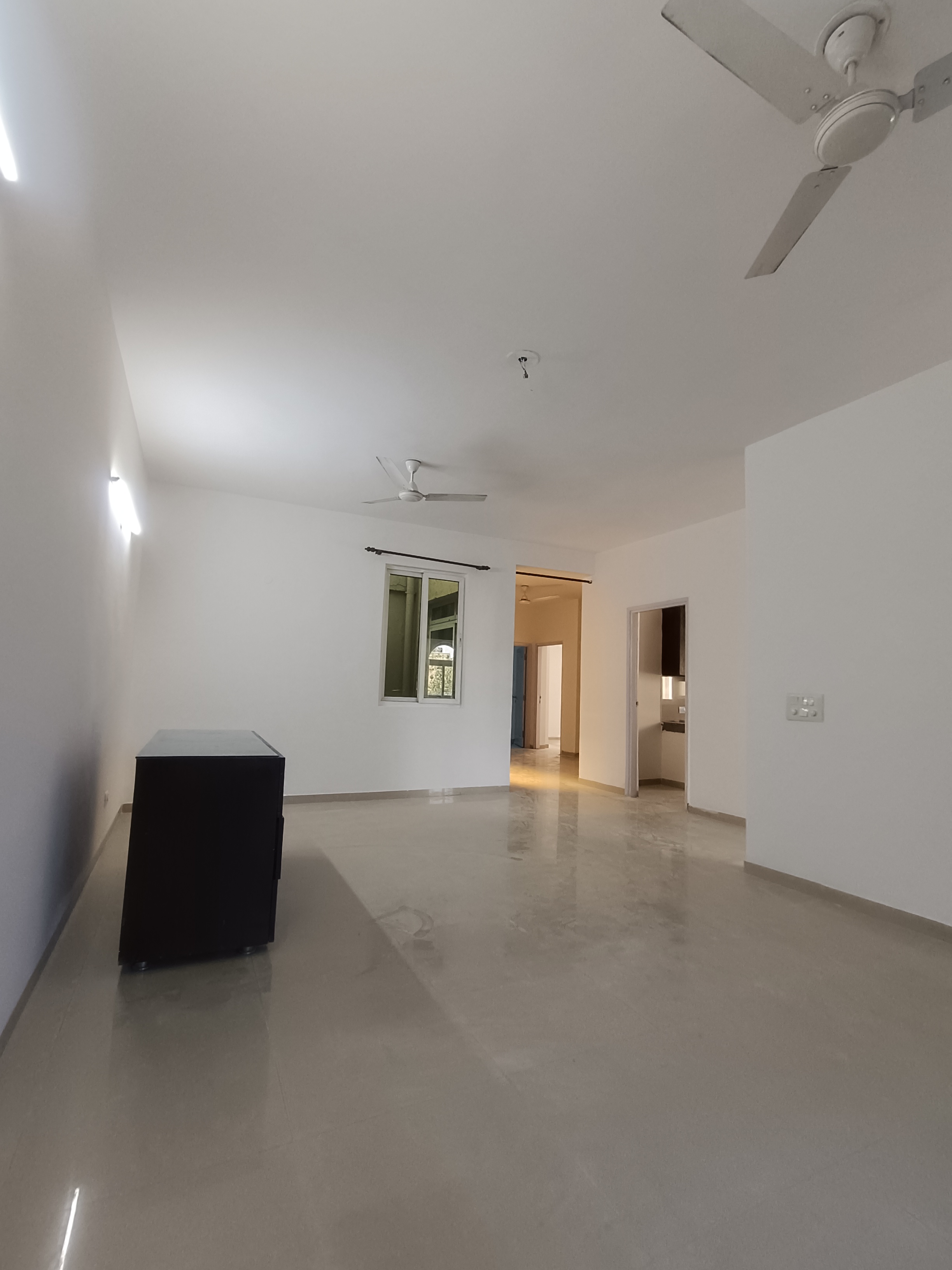 4 BHK + Pooja Room Apartment For Rent in Emaar MGF Emerald Hills