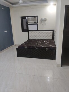 2 BHK + Pooja Room Builder Floor For Rent in Vikas Puri