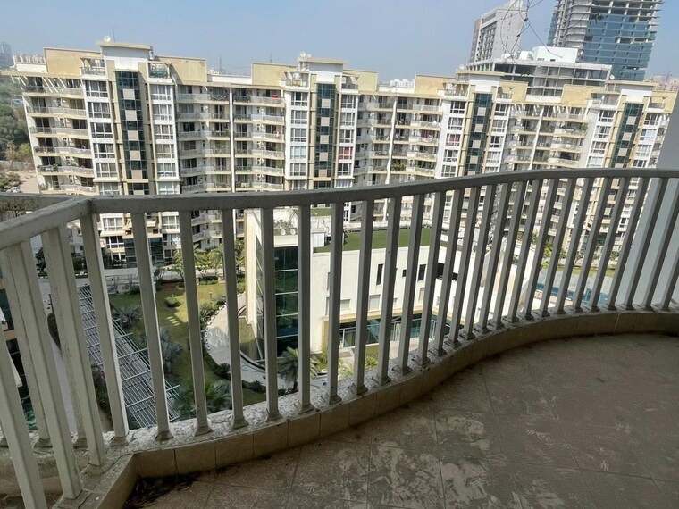 Balcony, emaar-palm-terraces-select 4 Bedroom 2410 Sq.Ft. Apartment In Sector 66 Gurgaon 10177532