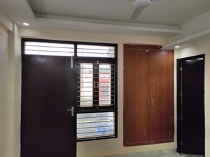 Room in 1 BHK Builder Floor at Sector 45 – for Rent