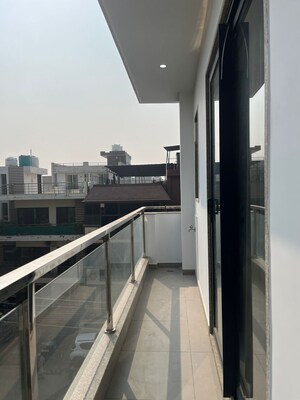 Balcony in 3 BHK Builder Floor at Sector 38 – for Rent
