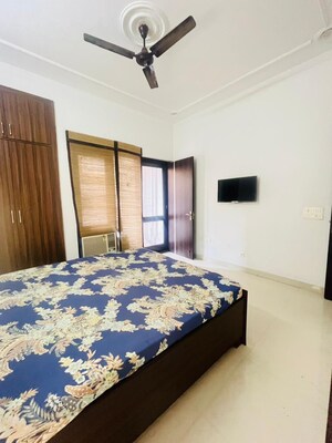 Bedroom in 3 BHK Builder Floor at Sector 38 – for Rent