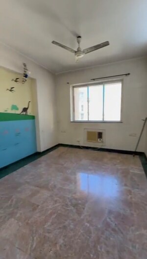 Room in 3 BHK Apartment at Hiranandani Estate Avon, Ghodbunder Road – for Rent