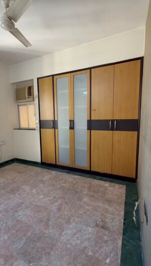 Room in 3 BHK Apartment at Hiranandani Estate Avon, Ghodbunder Road – for Rent