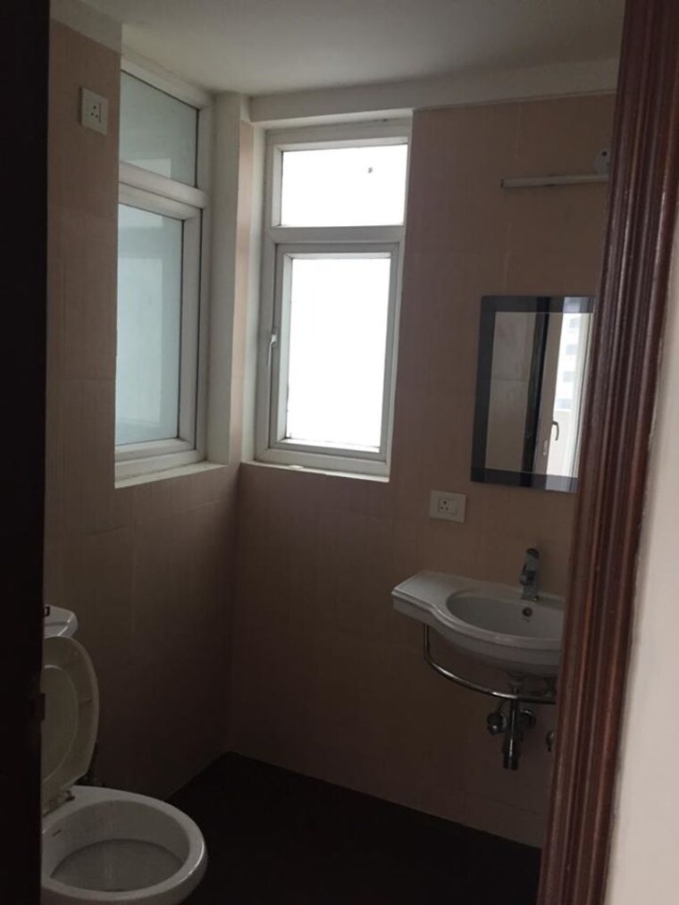 Bathroom, urban-estate-residents-welfare-association-sector 2 Bedroom 1595 Sq.Ft. Independent House In Sector 4 Gurgaon 10177727