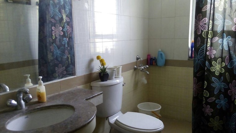 Bathroom, sector 4 2 Bedroom 1428 Sq.Ft. Independent House In Sector 4 Gurgaon 10177818