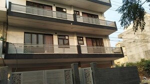 2 BHK Independent House For Rent in Sector 4