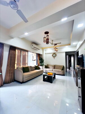 Living Room in 2 BHK Apartment at Andheri West – for Rent