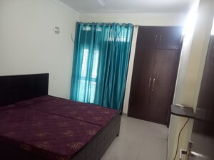 Bedroom in 3 BHK Builder Floor at Sector 38 – for Rent