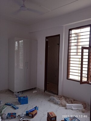 Room in 2 BHK Independent House at Urban Estate Residents Welfare Association Sector, Sector 4 – for Rent