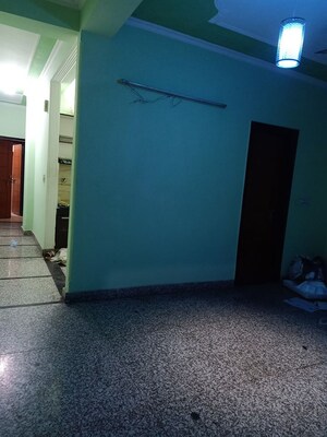 Room in 2 BHK Independent House at Urban Estate Residents Welfare Association Sector, Sector 4 – for Rent