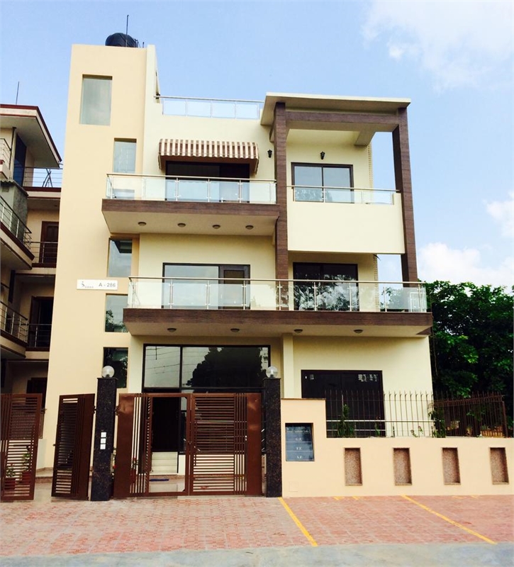 2 BHK + Store Room Independent House For Rent in Sector 4