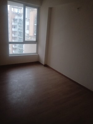 Room in 3 BHK Apartment at Emaar Imperial Gardens, Sector 102 – for Sale