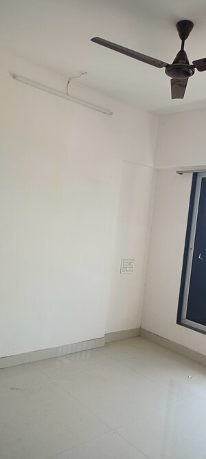 Room in 1 BHK Apartment at DGS Heights, Goregaon East – for Rent