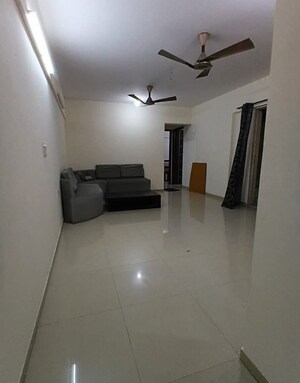 Room in 2 BHK Apartment at Nahar Amrit Shakti, Chandivali – for Rent