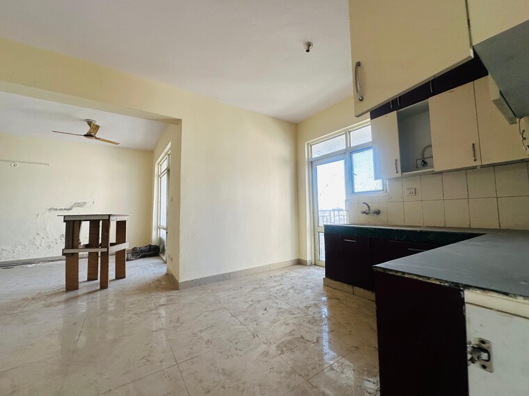 Room, era-redwood-residency 3 Bedroom 1570 Sq.Ft. Apartment In Sector 78 Faridabad 10181714