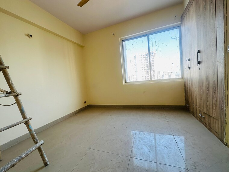 Room, era-redwood-residency 3 Bedroom 1570 Sq.Ft. Apartment In Sector 78 Faridabad 10181714