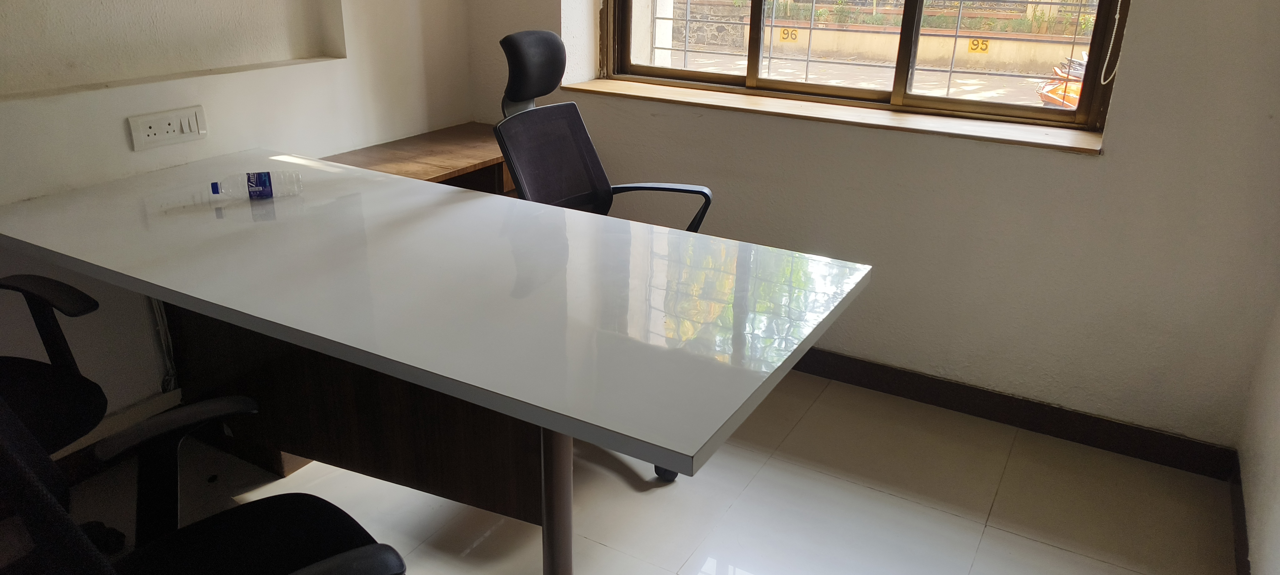 Office Space For Rent in Kane Plaza