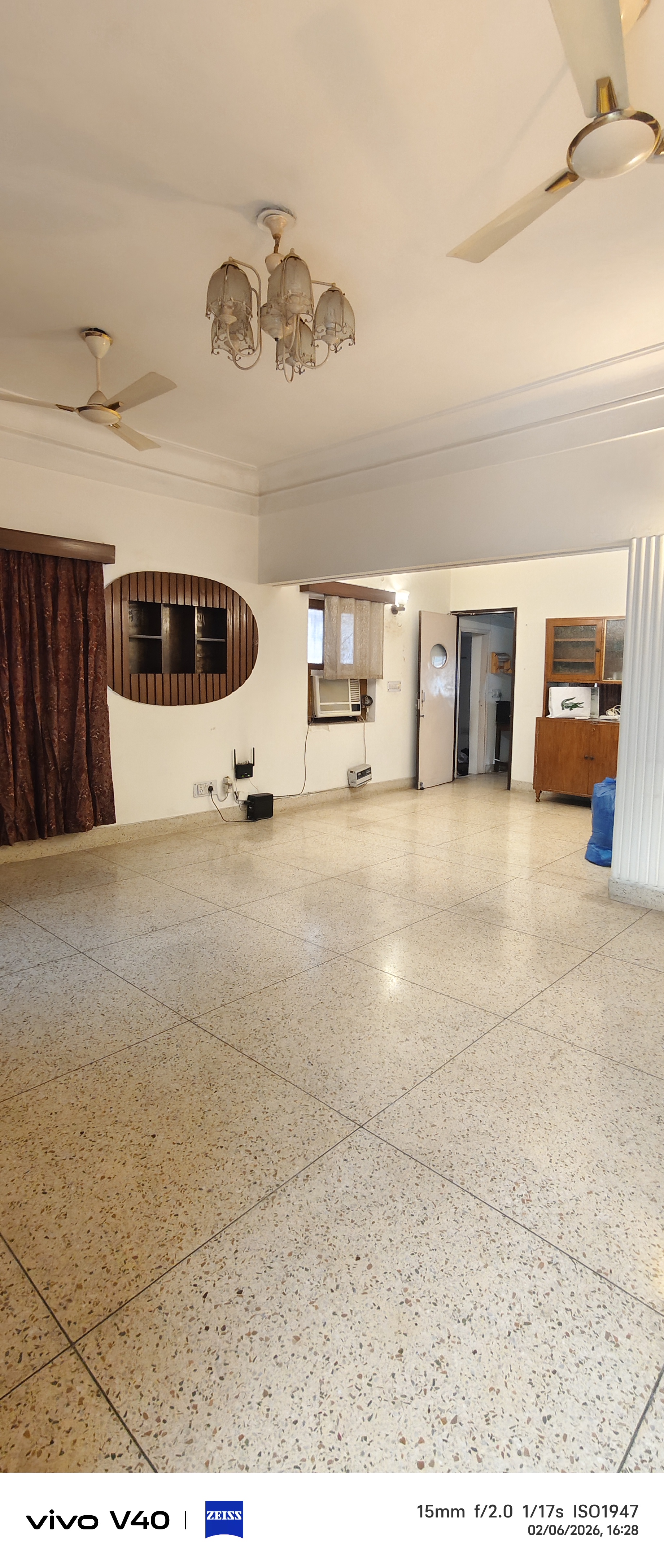 2.5 BHK + Study Room Apartment For Rent in Defence Colony