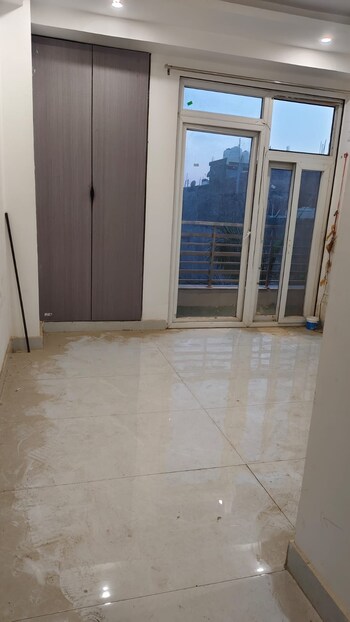 3 BHK Builder Floor for Rent in Paryavaran Complex, Delhi