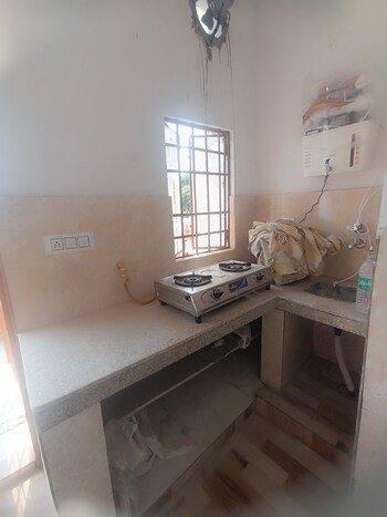 1 RK Builder Floor for Rent in Giri Nagar, Delhi