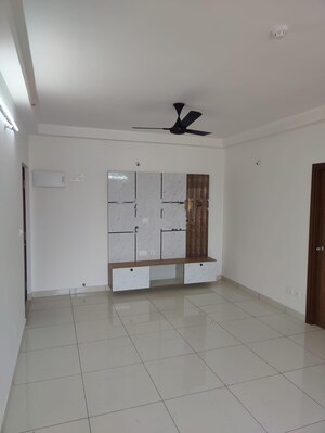 Room in 3 BHK Apartment at Prestige Finsbury Park Hyde, Bagaluru – for Rent