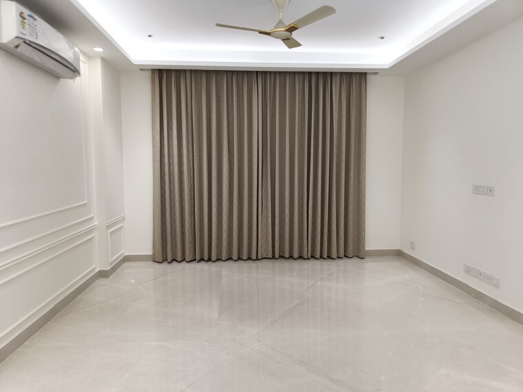 Room, sector 56 4 Bedroom 500 Sq.Yd. Builder Floor In Sector 56 Gurgaon 10182868