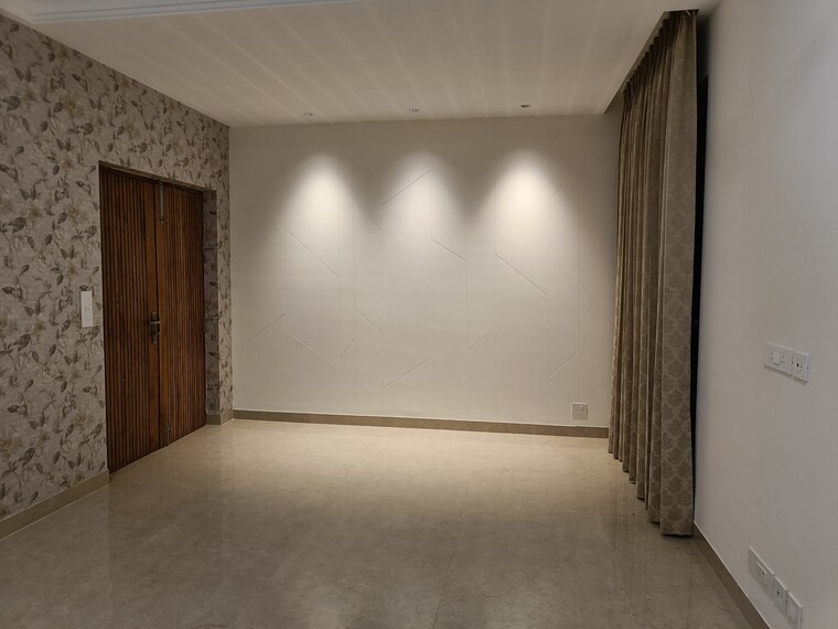 Room, sector 56 4 Bedroom 500 Sq.Yd. Builder Floor In Sector 56 Gurgaon 10182868