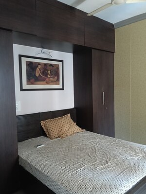 Bedroom in 2 BHK Apartment at Tharwani Heritage, Kharghar Sector 7 – for Rent