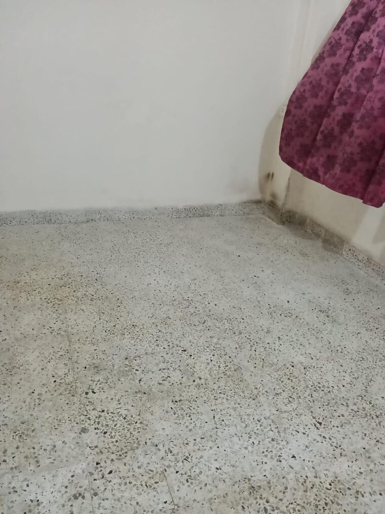  Parking, meera-nagar-garden-chs 1 Bedroom 600 Sq.Ft. Apartment In Koregaon Park Pune 10186178