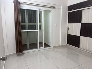 Room in 3 BHK Apartment at SLV Splendour, Kanakapura Road – for Sale