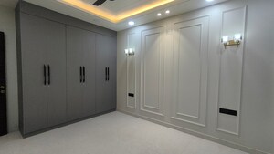 Room in 4 BHK Builder Floor at Sector 45 – for Sale