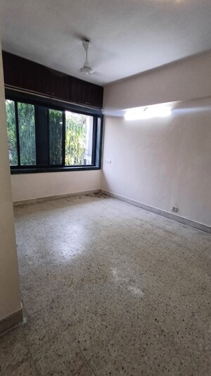 Living Room in 2 BHK Apartment at Arjun CHS Vasant Vihar, Vasant Vihar – for Rent