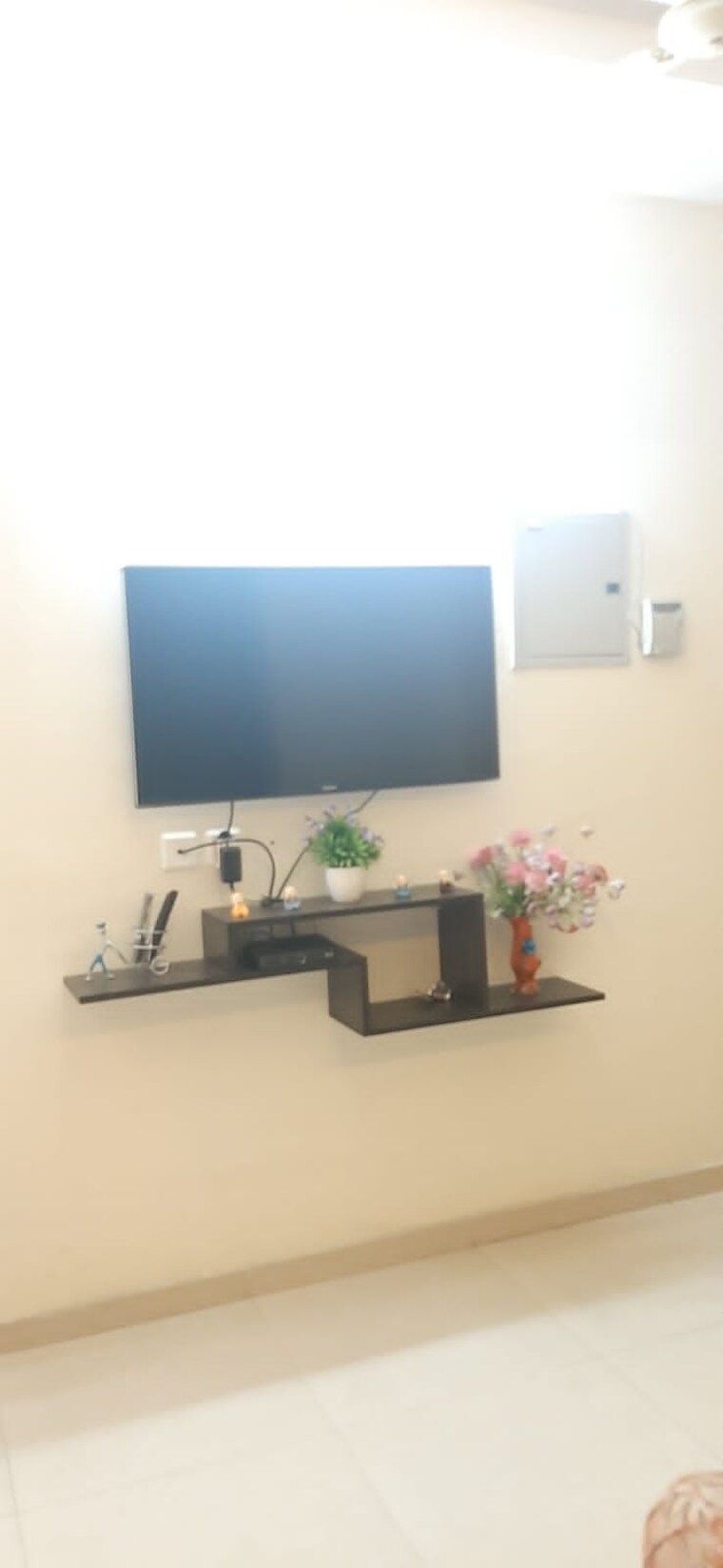 Living Room, prateek-wisteria 3 Bedroom 1385 Sq.Ft. Apartment In Sector 77 Noida 10187076