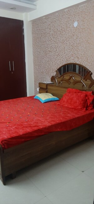 3 BHK Apartment For Rent in Prateek Wisteria, Sector 77