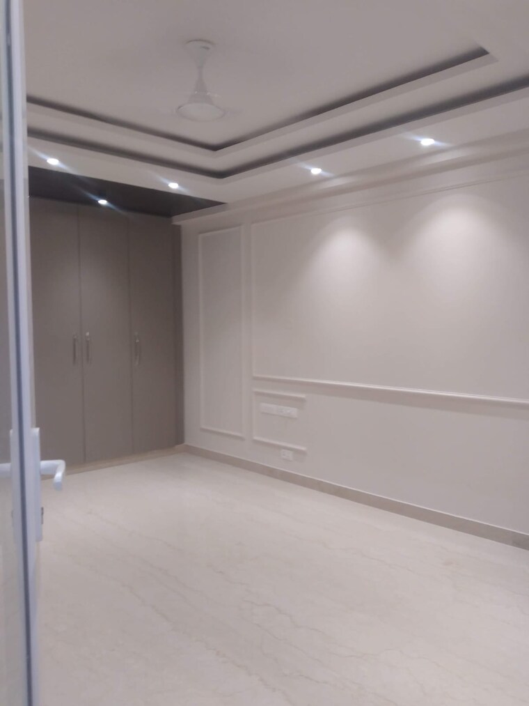 Room, uppal-gurgaon-99 3 Bedroom 2700 Sq.Ft. Apartment In Sector 99 Gurgaon 10187120