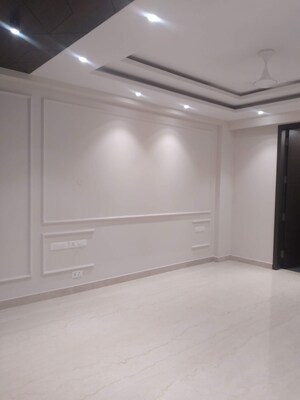 Room in 3 BHK Apartment at Uppal Gurgaon 99, Sector 99 – for Rent