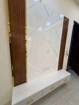 Furnished Amenities in 3 BHK Builder Floor at Rohini Sector 11 – for Sale