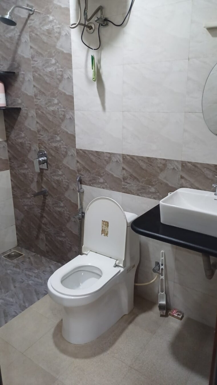 Bathroom, candolim 3 Bedroom 1500 Sq.Ft. Builder Floor In Candolim Goa 10187197